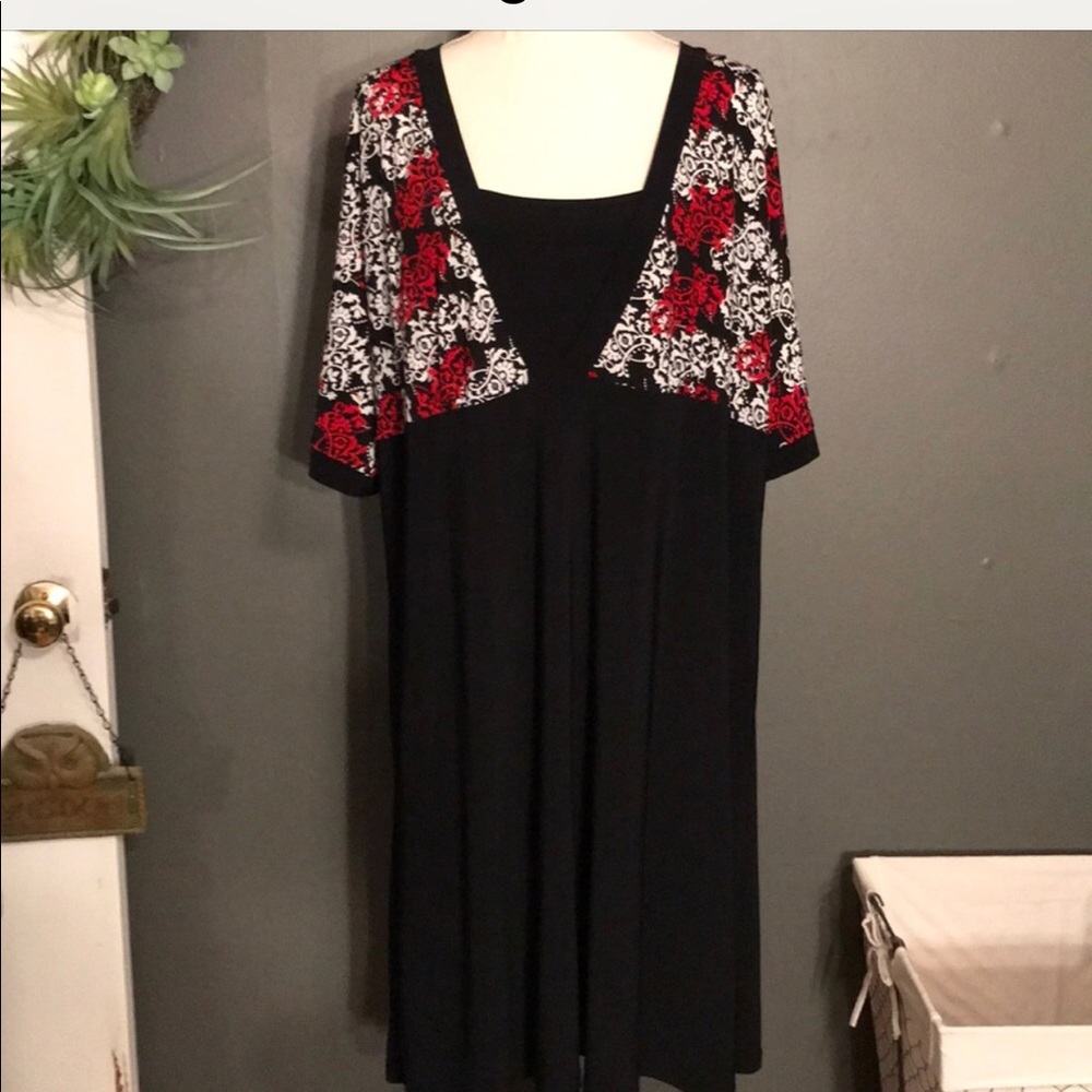 Cute Kimono inspired mini dress. Looks and feels great on!😊
